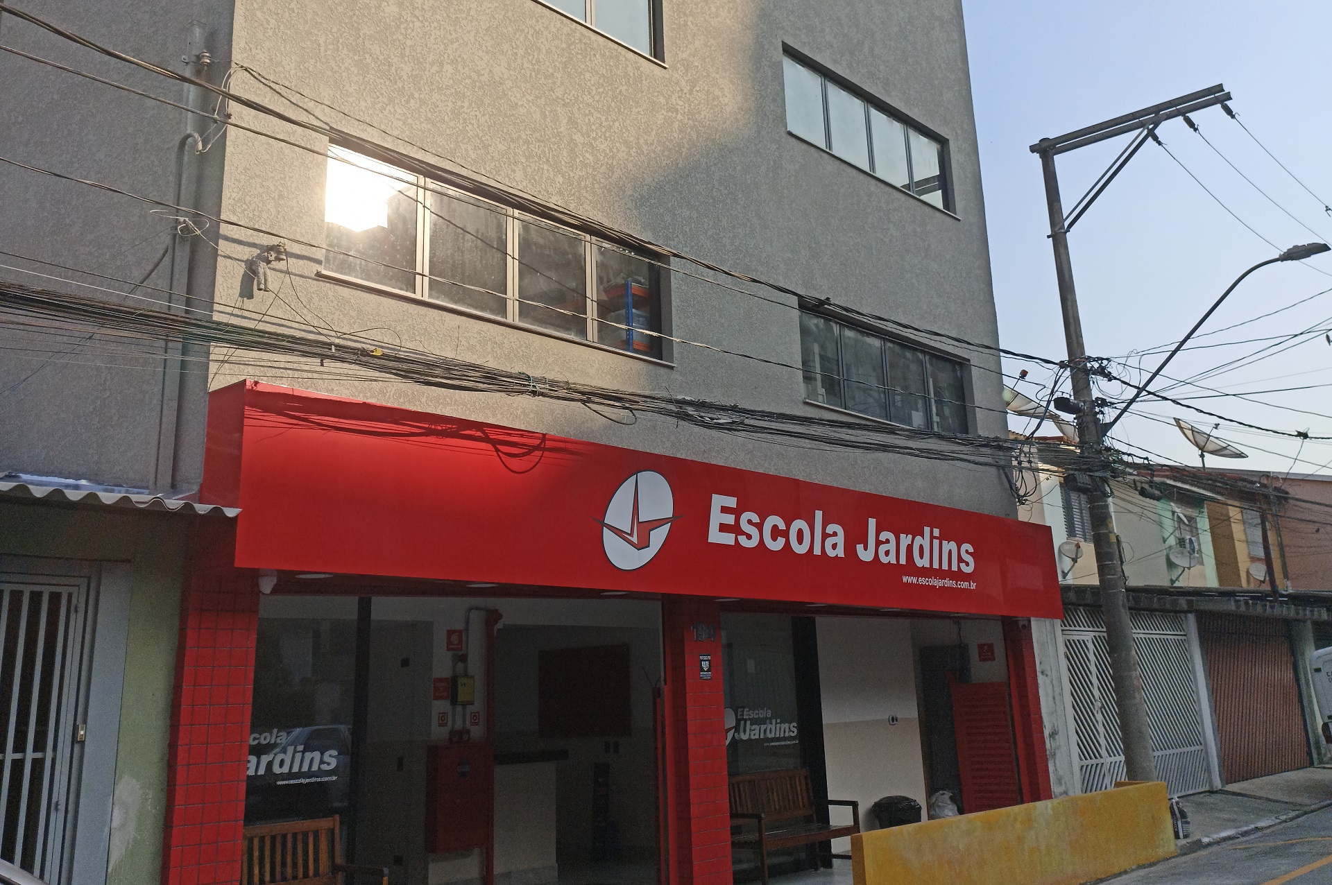 Escola Jardins amplia infraestrutura e inova com parceria com Centro de Diagnósticos de Barueri